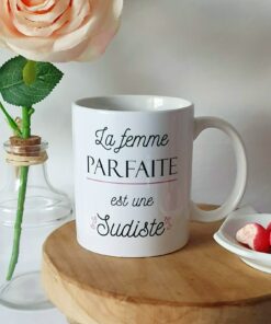 Mugs La femme parfaite est une...